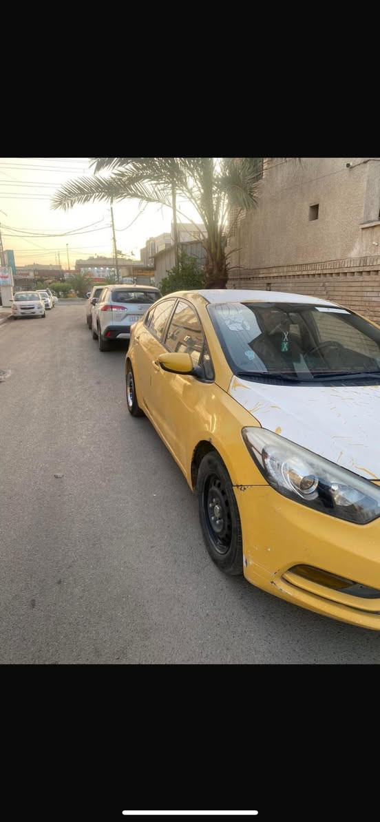 السلام عليكم سيراتو ١٤ خليجي بيهه طخه بلباب ومصلحه مواصفاتهه نص رقم بغداد باسمي سياره يحتاجلهه ترتيبات بسيطه كير مكينه مكفولات مكان سياره غزاليه السعر ٩٠ بيهه مجال
***********
