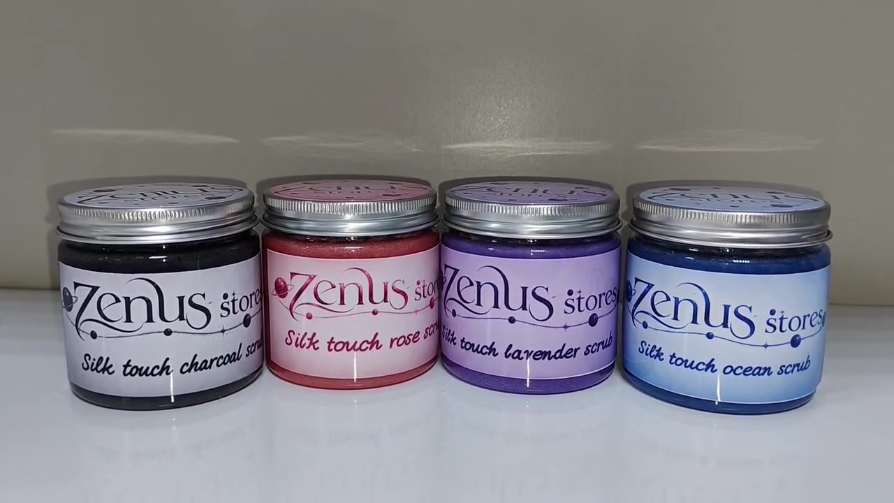 Silk touch scrub 
تتكون المجموعة من 4 اصدارات تجنن لمقشر الجسم🥹🤏  :
اول نوع بالورد 🩷
ثاني نوع الاوريجنال 💙
ثالث نوع باللافندر 💜
رابع نوع بالفحم 🖤
المجموعة خالية من العطور خالية من المواد الضارة 🚫
ناعم على بشرة تنظيف البشرة بدون جفافها
🤍
.
. #اكسبلور #مقشر #عناية #explore #ستور #ستورز #fyp #viral #اكسبلورر


**إذا كنت صاحب هذا الإعلان وتريد حذفه لأي سبب، رجاءا أرسل رسالة إلى الدعم الفني**