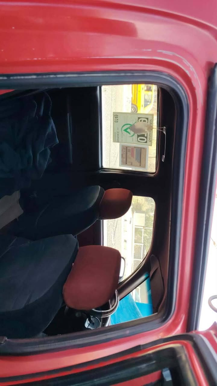 سلام عليكم سياره كريت لبيع موديل ١٣ جديده سياره سعر ٦٥ وبيه مجال ***********
