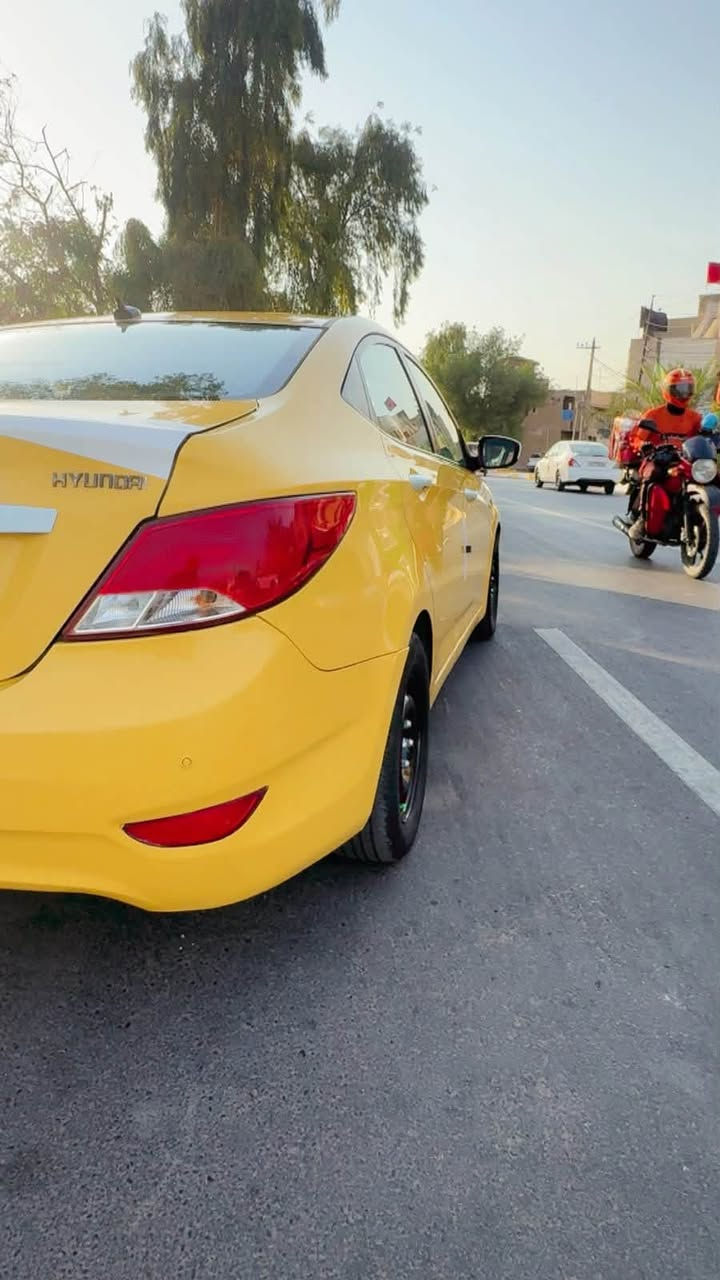 السلام عليكم عندي اكسنت للبيع موديل ٢٠١٧ رقم بغداد تحويل غرامات هيئة صفر وراد أمريكي حادث السيارة دعامية الأمامية فقط ليبل واحد سيارة بدون تبديل مكينة كير وضع شركة تبريد منظومة جديدة دوشمة كاملة سيارة جاهزة السعر ٨٣ وبيها مجال موبايل *********** عنوان بغداد
