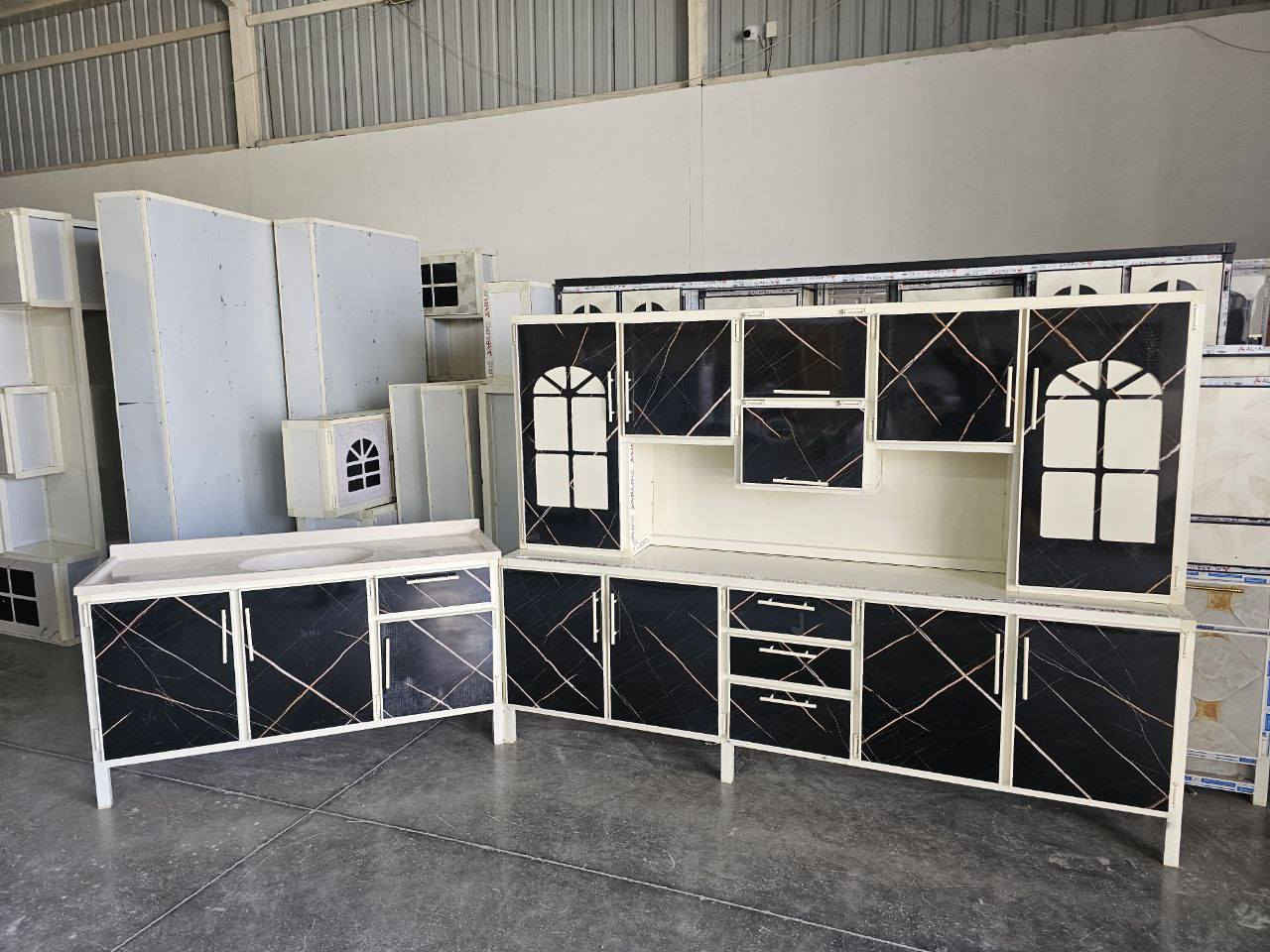 كاونتر ارضي وملحق مترين ونص    مع  سنك متر ونص   مرمر
💥 (المنيوم سوكي)💥

كاونتر مترين ونص ارضي وملحق مع سنك متر ونص
♥️♥️السعر 320/ الف♥️♥️

التوصيل 🚚🚚
التوصيل 🚚🚚
بغداد داخل  مجاني

15 /اطراف  بغداد 

20//رمادي +فلوجه + كربلاء +بابل

25// مركز واسط  
50//أطراف واسط
25 /الديوانيه +النجف
35//ديالى
35/ السماوه+  الناصريه+  العماره + البصره


**إذا كنت صاحب هذا الإعلان وتريد حذفه لأي سبب، رجاءا أرسل رسالة إلى الدعم الفني**