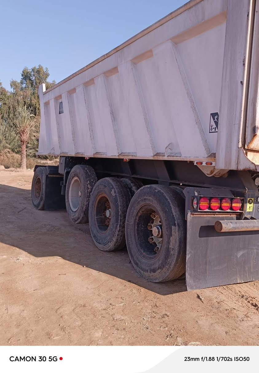 سلام عليكم مقطوره للبيع.. 2024..  3دناكير حداده حسين العكيلي... المكان نجف مشخاب  بدون حراج الخاص مسدود الستفسار على الرقم ولي ما يشتري او يعامال لا يدخال رجان 🚫‏‪***********‬‏
