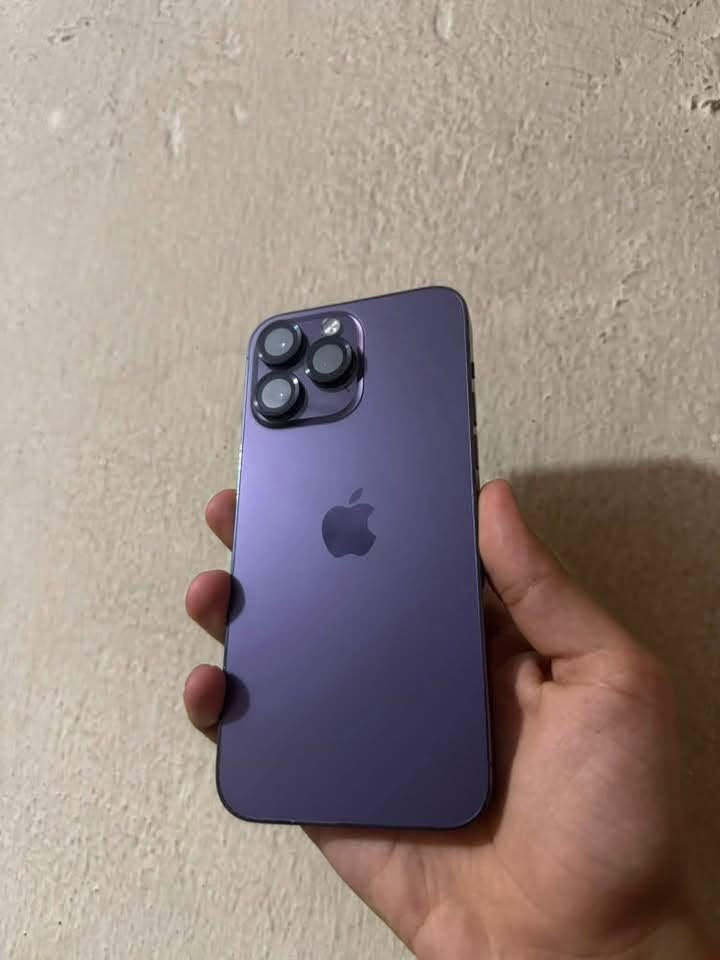 السلام عليكم
ايفون 14pro max

بطاريه 92 بلادي

(يسم)(esim)

جهاز بي قطعه من ابل 

ذاكره 256 

الجهاز راجع وتر 

كامل ملحقات 

مكفول حتى من الزلغ 

لونه مميز  البنفسجي ❤️‍🔥🔥  

جهاز نظافته 💯🔥❤️‍🔥

جهاز تاخذه عل فحص بشرط 

تفاصيل اكثر عل جهاز تصال عل رقم. ***********

 بغداد الدوره ☑️ 

السعر. 775 ☑️
