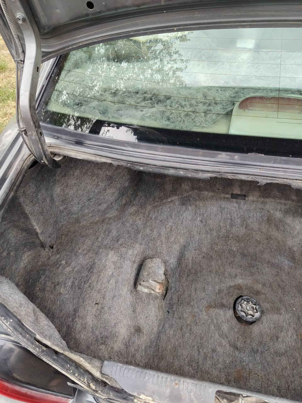 السلام عليكم كلنت 2002 رقم سليمانيه مكينه 2400 كير اوتماتيك مكفول تبريد تدفئه تخم تاير صدر امامي خلفي  جديد لغود شواصي تكم حوض مكفولات 
سياره عليه ادامه كامله كلشي بيه شغال كهربائيات كله بلاديه طخته يم جاملغ خلفي فقط سياره بيه جراد شويه بل قماره سياره مامصبوغه بلاديه 
رقم سليمانيه ارقام جديده سنويه ل 2030 بسمنه تحويل مباشر 
شاشه دمام كلشي شغال بيه مكانه ديالى المقداديه السعر 52 وبيها مجال لاستفسار ***********
