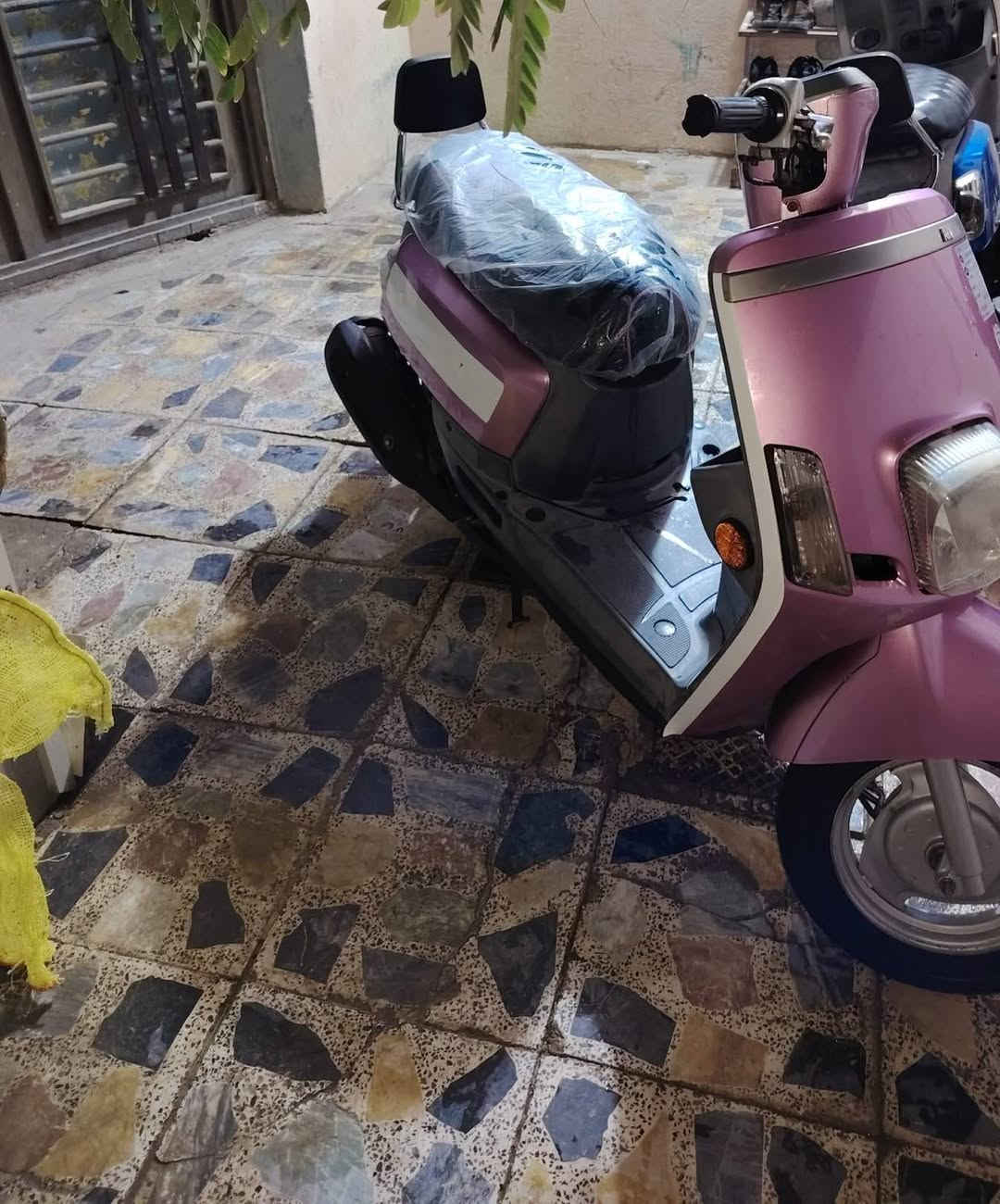 بوليس ٢٠١١مصطره ختم واحد ويه المكينه دراجه خير من الله شرط مامفتوحه وي مصلح توديه 👉 مكان كربلاء حي العباس *********** سعر 900 وبيه مجال قليل ❤️
