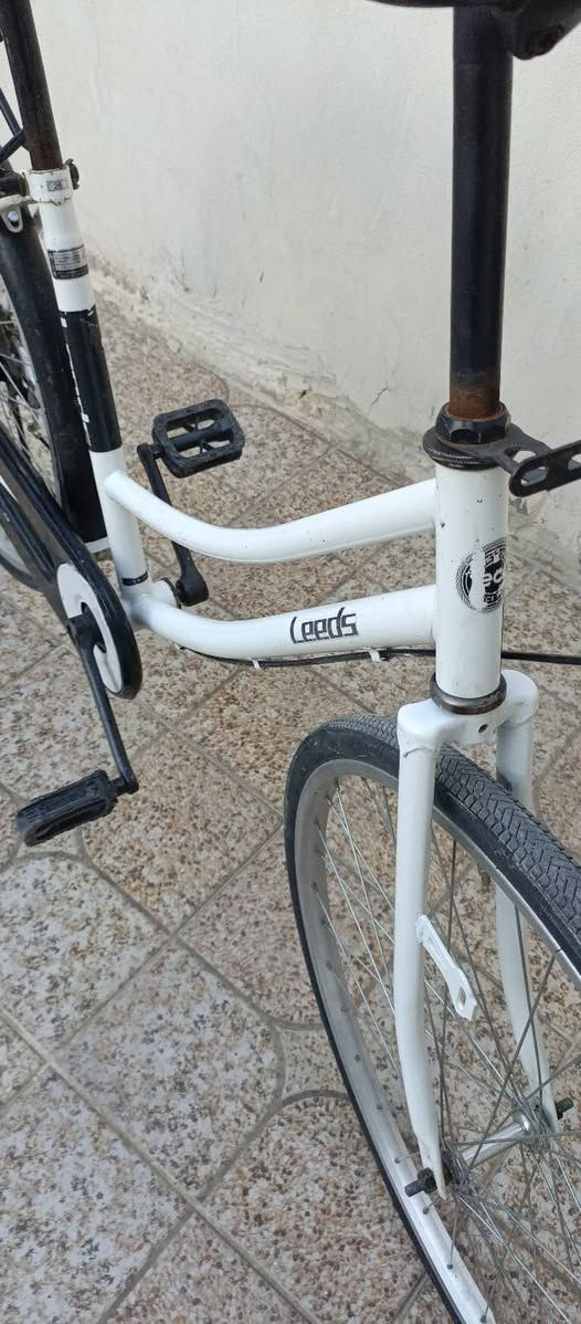 سلام عليكم بسكل البيع ومروس مديل، 16نضيف غرضه كامله مكان نجف حي ميسان


**إذا كنت صاحب هذا الإعلان وتريد حذفه لأي سبب، رجاءا أرسل رسالة إلى الدعم الفني**