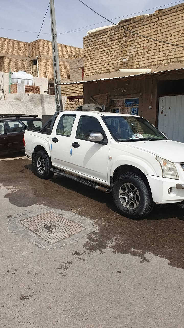 السلام عليكم ... مثل ما موضح امامكم بالصور  سياره جنبي دبل قماره  موديل 2015 رقم واسط تحويل مباشر باسم المشتري ماشيه ٢٠٠ الف سياره مال جنايه  حلوة كير عادي السعر المطلوب 75 وبيها مجال بسيط للاستفسار الاتصال ع الارقام ... *********** واتساب او اتصال
