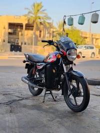 مستعجل مستعجل مستعجل السلام عليكم بوكسر كلاسك بغداد موديل 23مكفوله كفا...