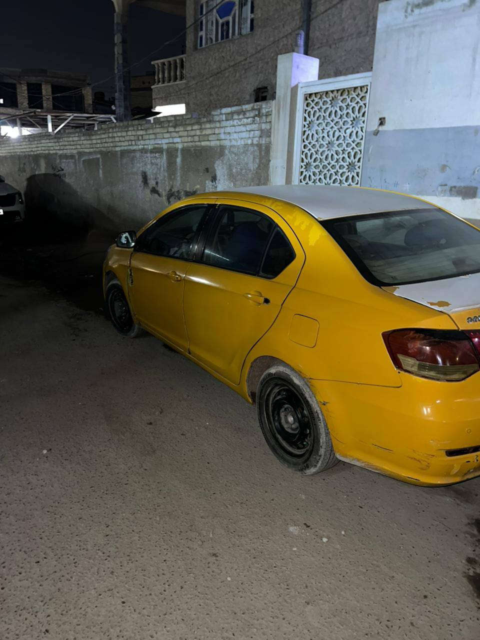 السلام عليكم فولكس موديل 11 سياره حلوه رقم بغداد باسمي كير عادي محرك وكير مال كورلا خير من الله السعر 32وبيه مجال مكان السياره بغداد لبلديات هذا رقم راعيه***********
