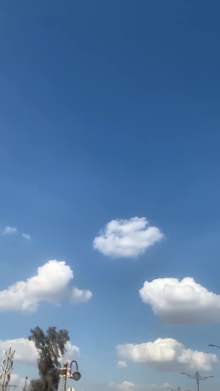 سلام عليكم ماكس عدله دراجه حلوه نضيفه مكينه خير من الله دراجه اي نقص ما بيهه سعر 375 بيهه مجال حك الجيه مكان بغداد مدينه الصدر قطاع 55 وساب ***********
