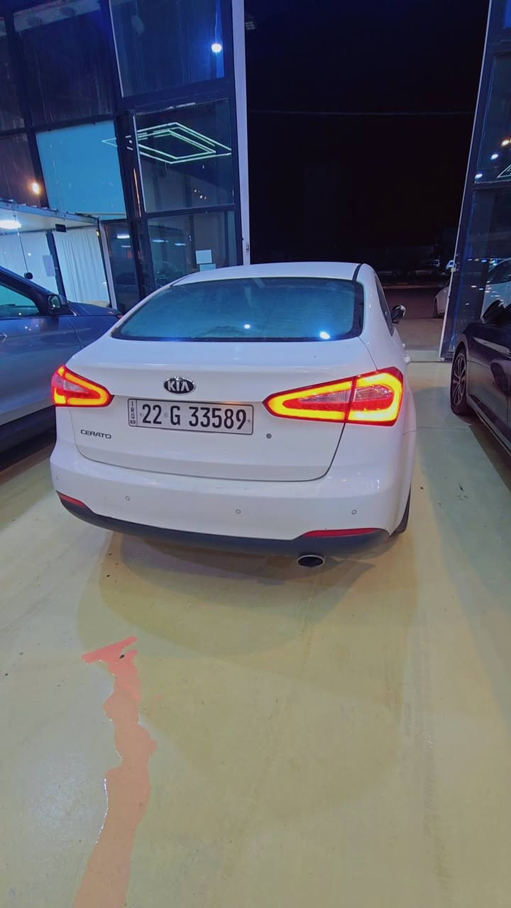 سيراتو موديل2014
10قطع بدون اي دواخل 
سعر100ورقه
***********
