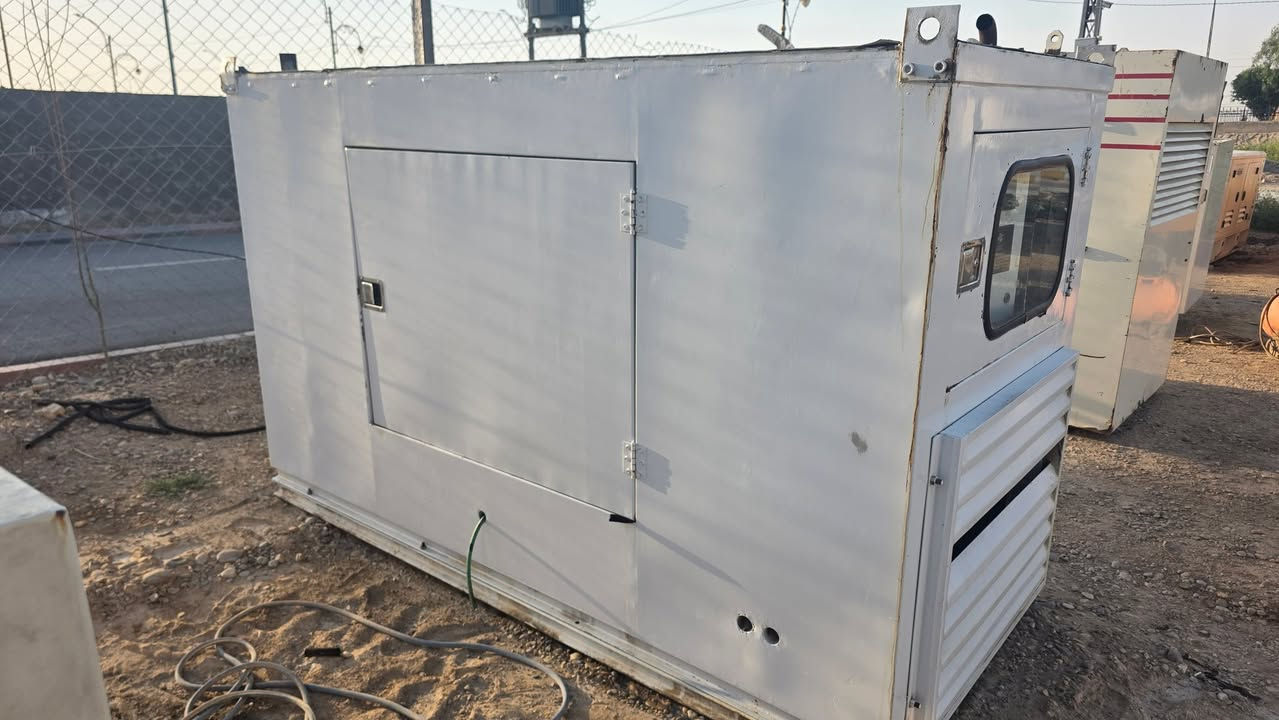 للبيع مولد بيركنز (Perkins) الأصلي بقدرة 70 KVA.
​✅ المحرك: بيركنز (Perkins) أصلي.
✅ القدرة: 70 KVA.
✅ النظام: برودكشن (Production System).
✅ الحالة: نظيف جداً (كاتم صوت).
للاتصال ؛ ***********

​📍 الموقع: واسط - الكوت ( يوجد توصيل )
