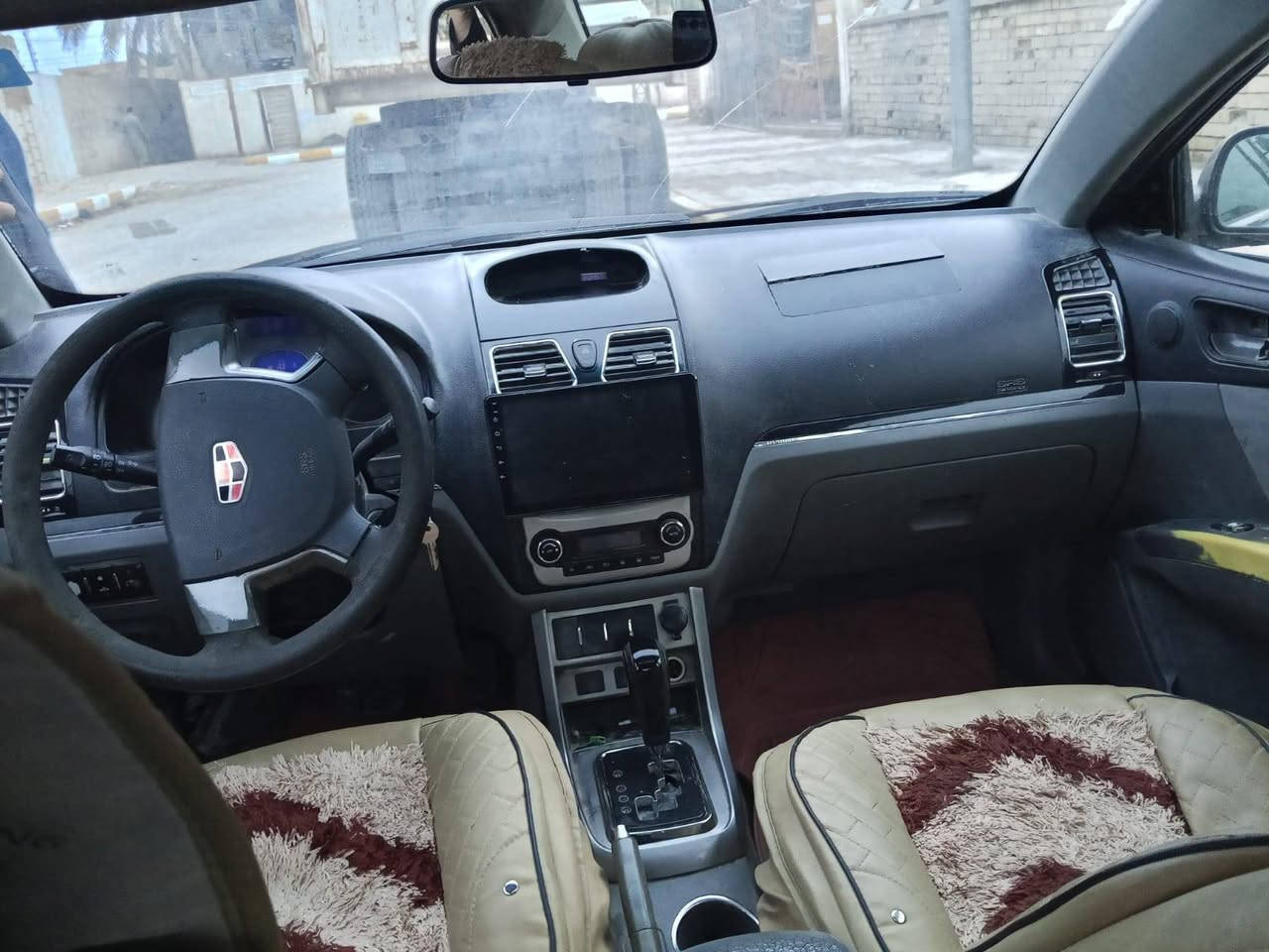 السلام عليكم سياره لبيع ام أكراند 2013 مكفوله من الضربه وبيه رشات صبغ مكفوله مكينه وكير بيكاتشو ياباني الحديث  مكفوله من حداديه جديده تبريد ثلج كهربائيات كلهه شغاله وتخم تاير  سياره بسمنا تحويل شوكت متريد
الرقم /***********
السعر / 40 ورقه
