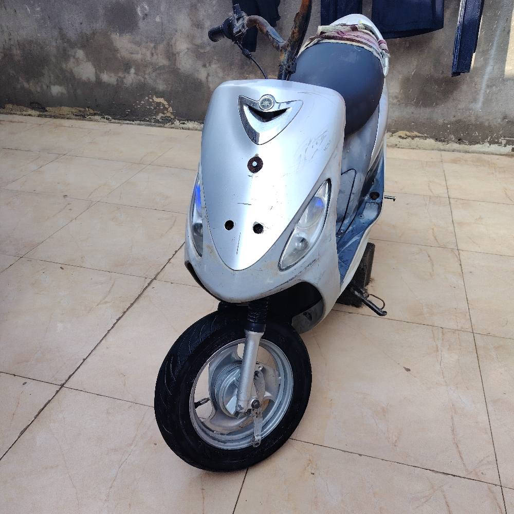 للبيع ماكس قجمه دراجه نكره وحده ناعمه خرسه ٥٥ دراجه هاون تشلع شلع ختم واحد السعر ٦٠٠ المكان الكرنه الشرش ***********
