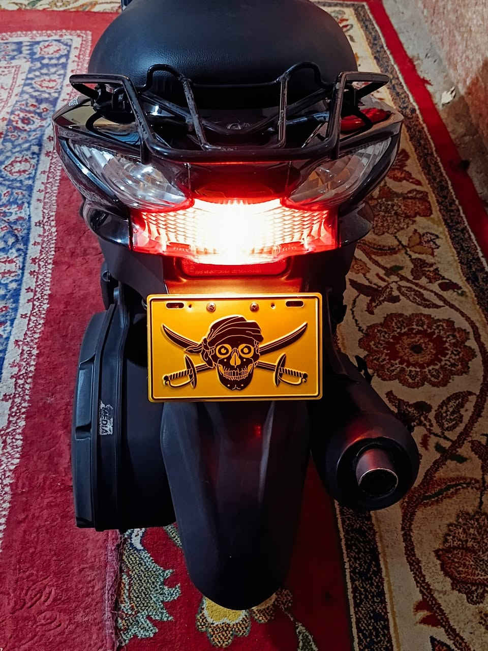 #الجميع
بسم الله ماشاء الله صلو على الحبيب محمد
#متاح دراجه ساسوكي ادرس #ياباني نوزل نكره سلف الدراجه رنبه الدراجه لوك نضافتها 100 100 الكهربائيات كلها شغاله مكانها فلوجه ملاحظه الدراجه بدون اوراق وكفلها من كل عيب السعر 650 للاستفسار  ‏‪***********‬‏
