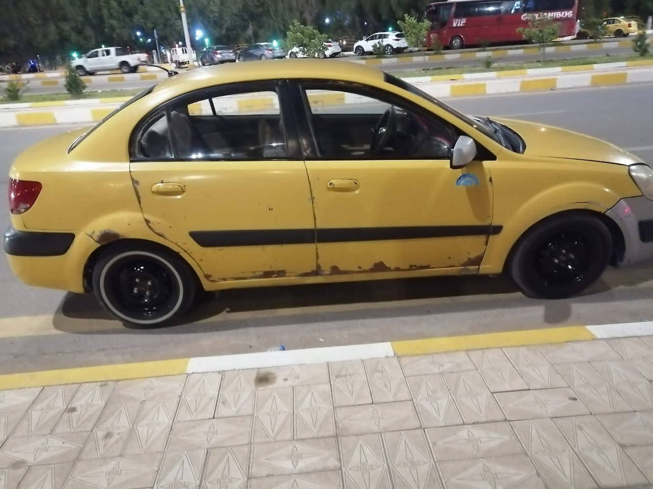 كيا ريو موديل 2008  تبريد ثلج فول اوتماتيك تحويل ثاني يوم مصفره هيئه وغرامات السياره جاهزه مكينه 1600 خليجي بدون ضرر السعر 62 وبيها مجال العنوان الناصريه مركز موبايل ***********
