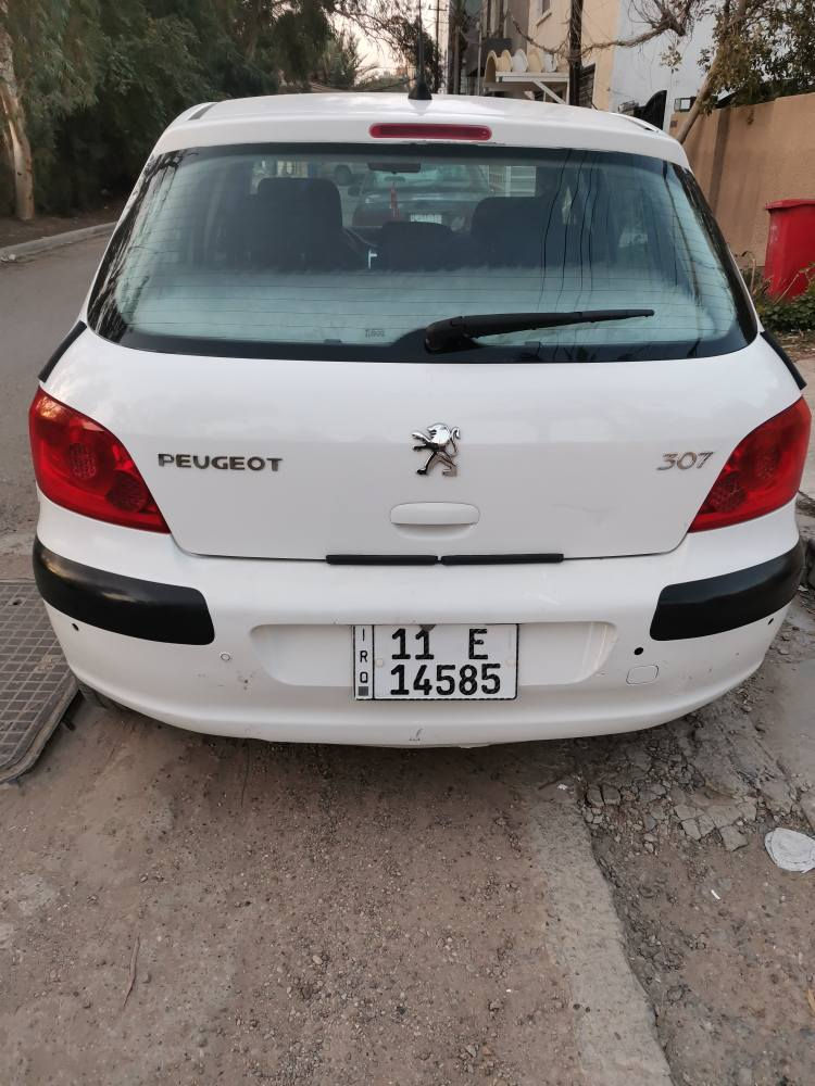 السلام عليكم
بيجو فرنسي 307 موديل 2006
مكينة جديدة
دومشة جديدة
سيارة مكفولة بيه نوقص بسيطة
السعر ٥٥ بيه مجال بسيط
الأتصال على ***********
العنوان بغداد العامرية شارع العمل الشعبي
