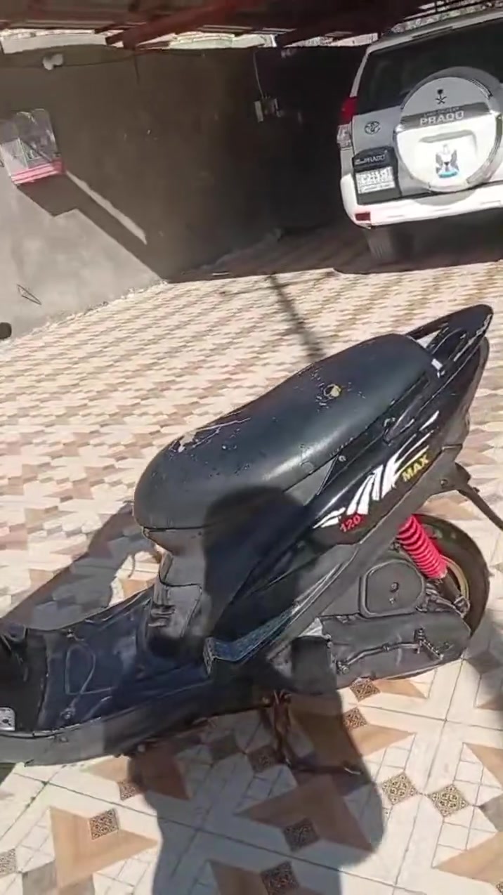 دراجه للبيع سعر 650 بها مجال البصره قضاء المدينه ابو غريب ***********
