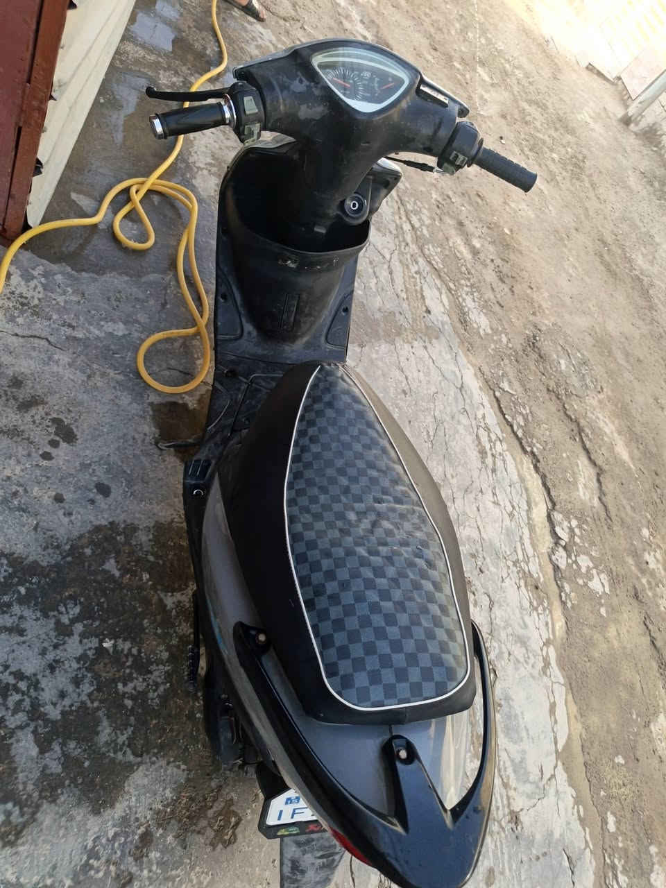 سلام عليكم ماكس عدله لبيع سعر 450 
ما مفتوحه كهربائيات كلهه شغاله 
مكان ديوانيه حي رفعت يم سياج زراعه 
رقم الهاتف ***********
