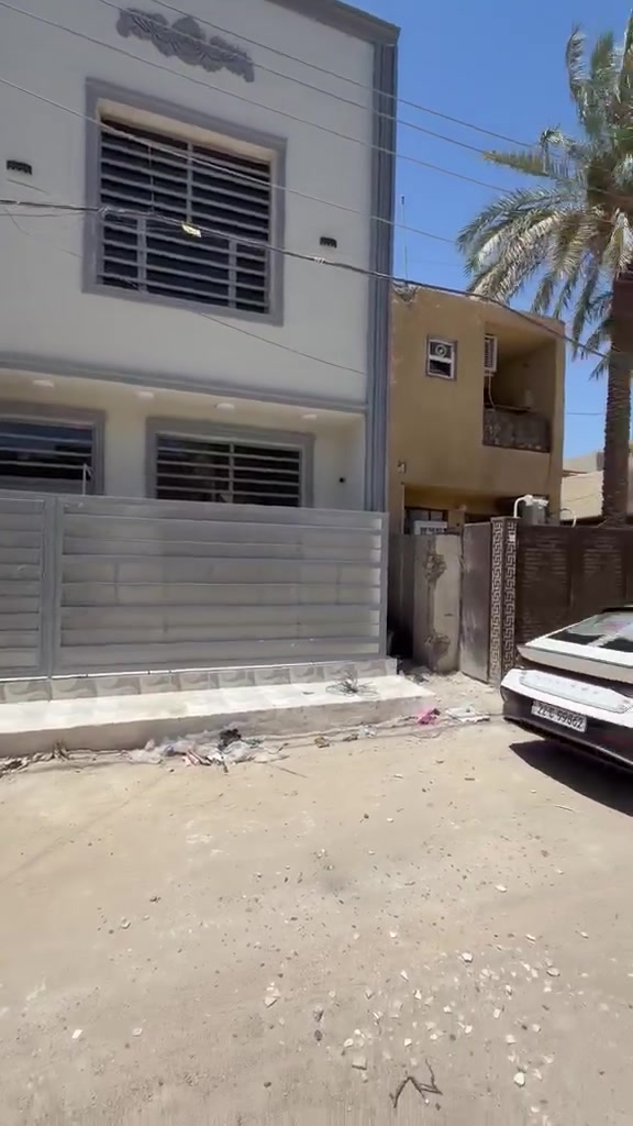 السلام عليكم مشتمل 50 متر للبيع
حي الجهاد الفين 
يحتوي على 2 نوم صاله خدمات صحيات مشتمل زيرو سعره مناسب 
للاستفسار وات ساب او اتصال ***********
