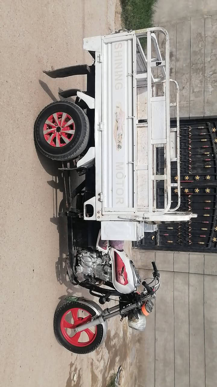 ستوته ام الطير موديل 2018 محرك 24 كهربائيات شغاله تايرات جدد جوبلس اوراق  (5)كامله  للاستفسار اتصل عل هذا الرقم:***********
