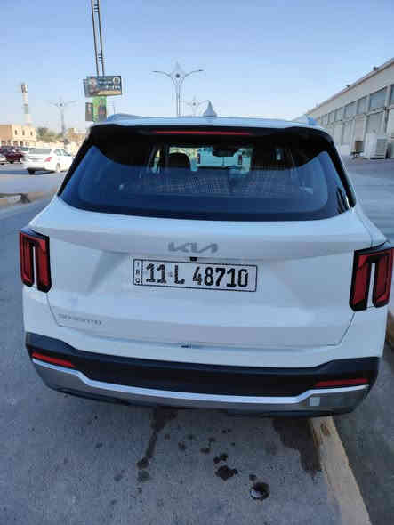 اسلام عليكم للبيع كيا سورنتو موديل 2024
السيارة فول موصفات 
ماشية 30 
بيهة طخة بسيطة بل جاملغ فقط مثل ما موضحة بل صور 
السعر 305
مكانهة الناصرية 

***********
