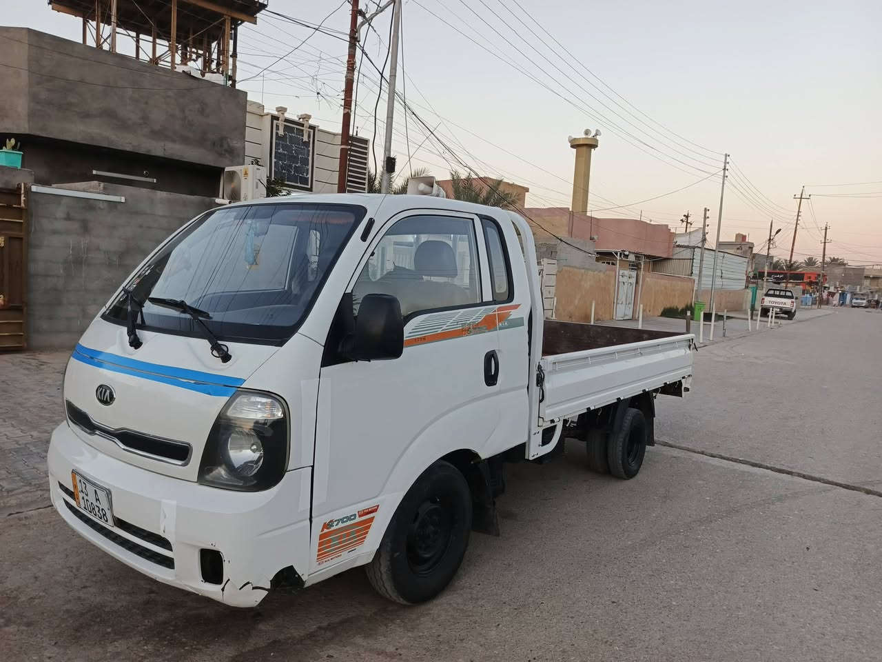 سياره مديل 14 رقم ميسان نكليزي بسمي سياره سياره جاهزه مكفوله بس هلالات معمرات محرك الفين وسبعميه وكير واكسن وصدر وكهربايات كله جديد مكان بغداد الحسينيه المعامل رقم 📱 *********** اني مكلف بل نشر سياره مال جناي
