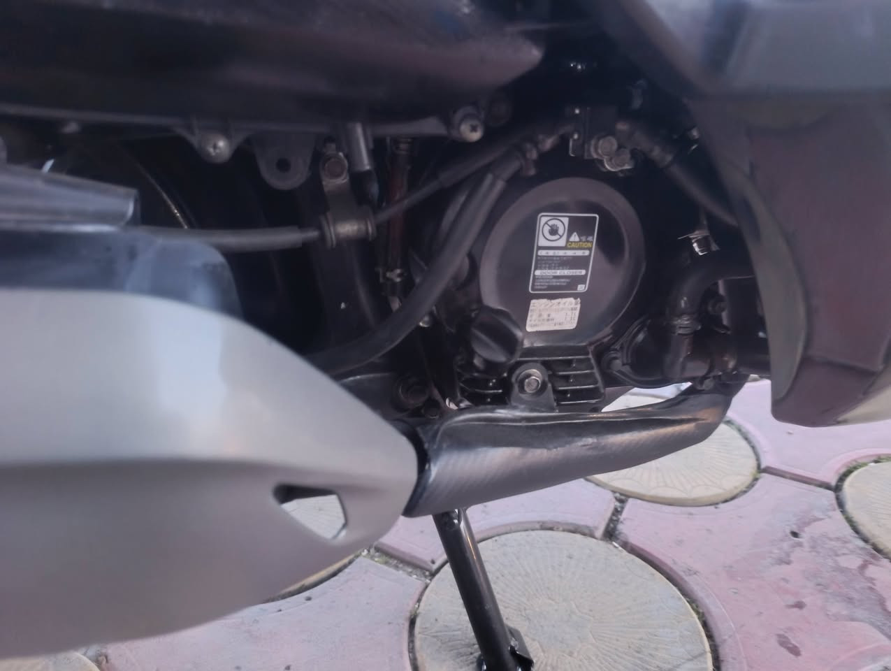 هوندا فورزە 010  بس بۆ فروشتن گوڕینەوە ناکام
گیڕو مکینە نەکراوەتەوە بە شەرت لیچونی ڕونی نیە 
تایە ی پیشو دواوە تازەیە  کامل سیرفز کراوە 
تسجیلی بیلاد لە گەل سکلیتەری بنزین 
لایت کرستاڵ  
سعری 15 گەڵا 
شوین . سلیمانی


**إذا كنت صاحب هذا الإعلان وتريد حذفه لأي سبب، رجاءا أرسل رسالة إلى الدعم الفني**