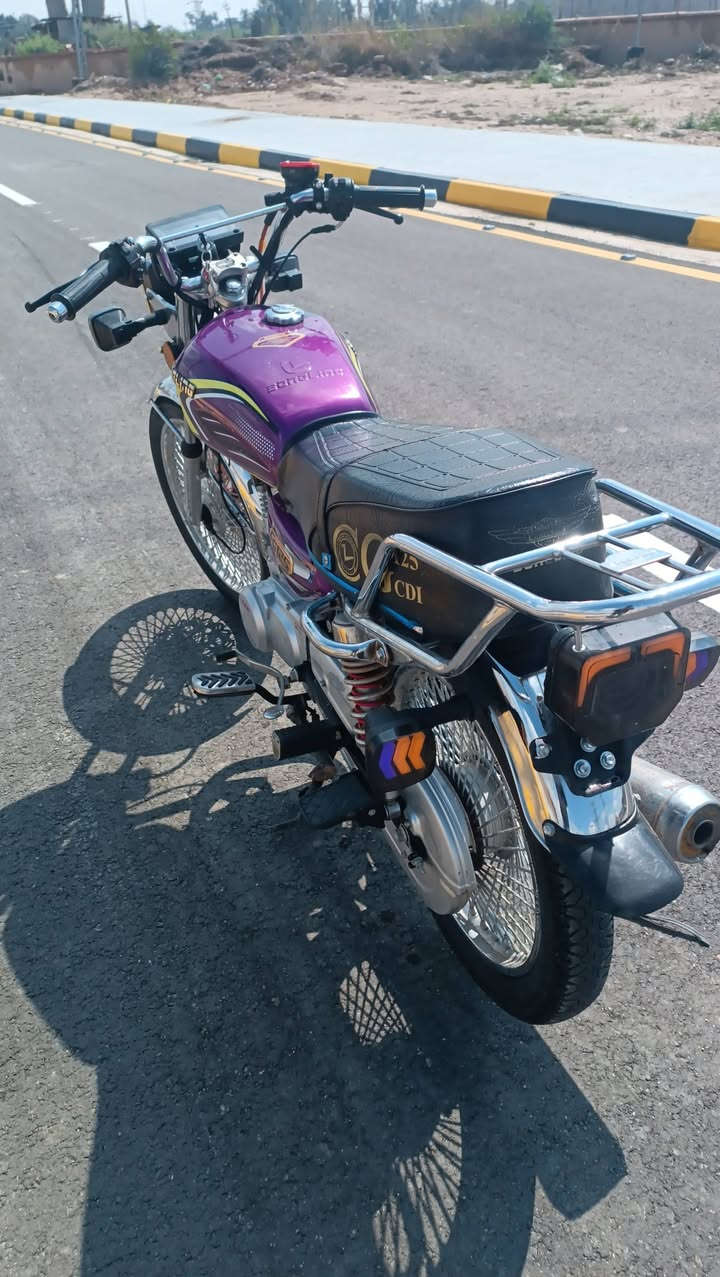 سلام عليكم لبيع دراجه تايكر موديل 25 دراجه مكفوله كهربائيات كلها شغاله اورق بغداد و السعر 700وبيها مجال 
***********
