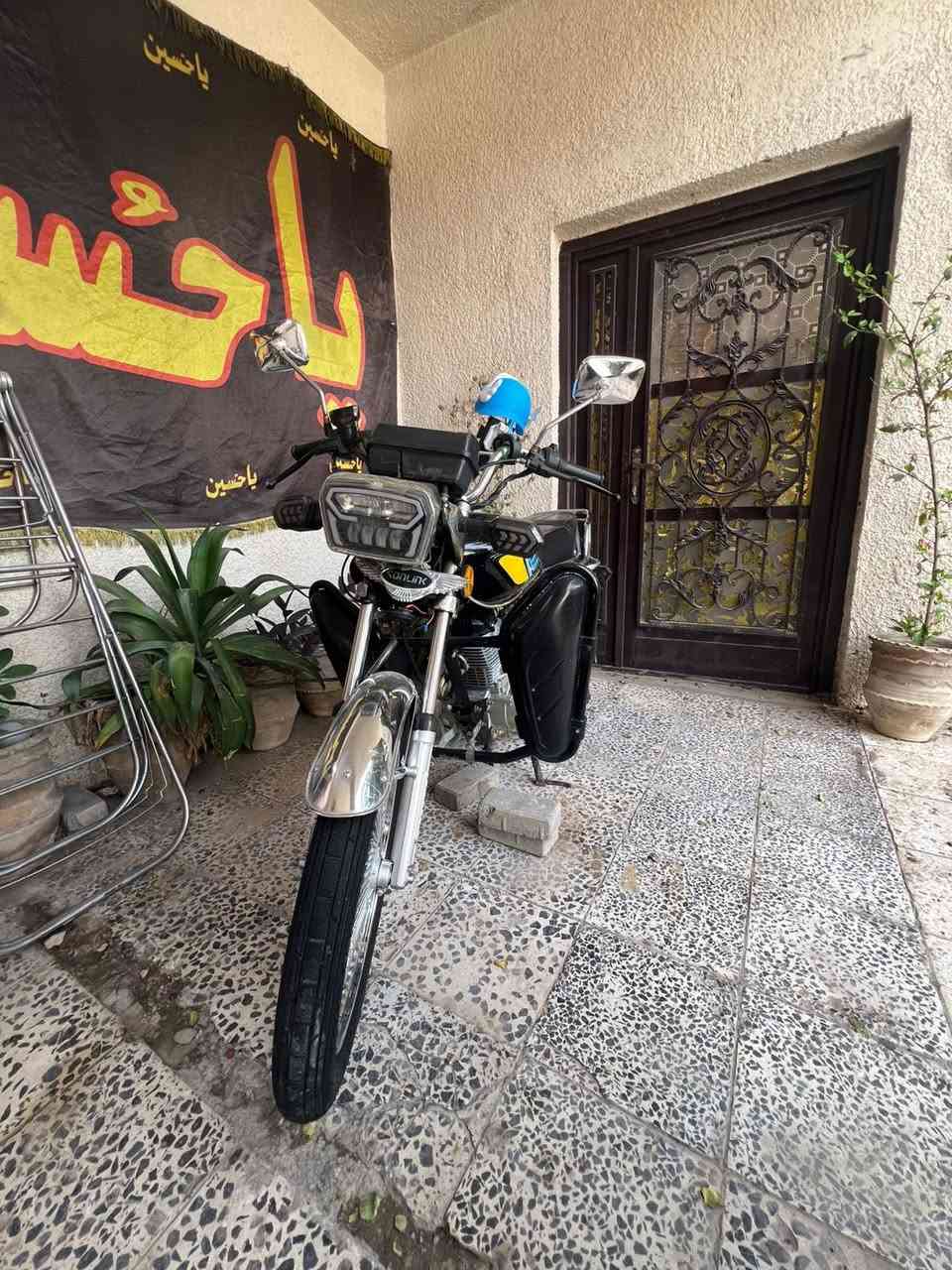 سلام عليكم سونك اربعه كير موديل 2024  مكينه ما مفتوحه ابد بيها بريك بس بنزات تعبانه عنواني بغداد لحسينيه راشديه (600)وبيها مجال قليل. ***********
