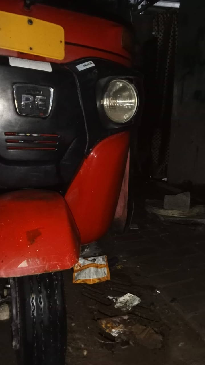 السلام عليكم تكتك 20مكينة مكفولة من التنقيص والتبخير تكتك مال جناي معمرة دوسات الامامية والخلفية تعمير حلو رقم انكليزي بسمي تحويل ثاني يوم اوسويلك عقد مروري وثاني يوم لازم اتحول السعر 6600 رجاء بياع شراي لاتراسل وتكسر بالسعر ترى اسمعك حجاية موزينة بس الجناي اخلي على راسي مدينة الصدر حي طارق الشيشان اتصل وهاي كل تفاصيلها لاتكلي اشبيهة اقر المنشور وبعدين اتصل ***********
