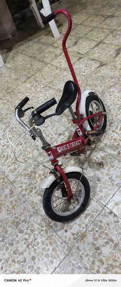 سلام عليكم 
للبيع بايسكل اطفال ياباني الأصلي للأستفسار الاتصال ع رقم الهاتف ***********
