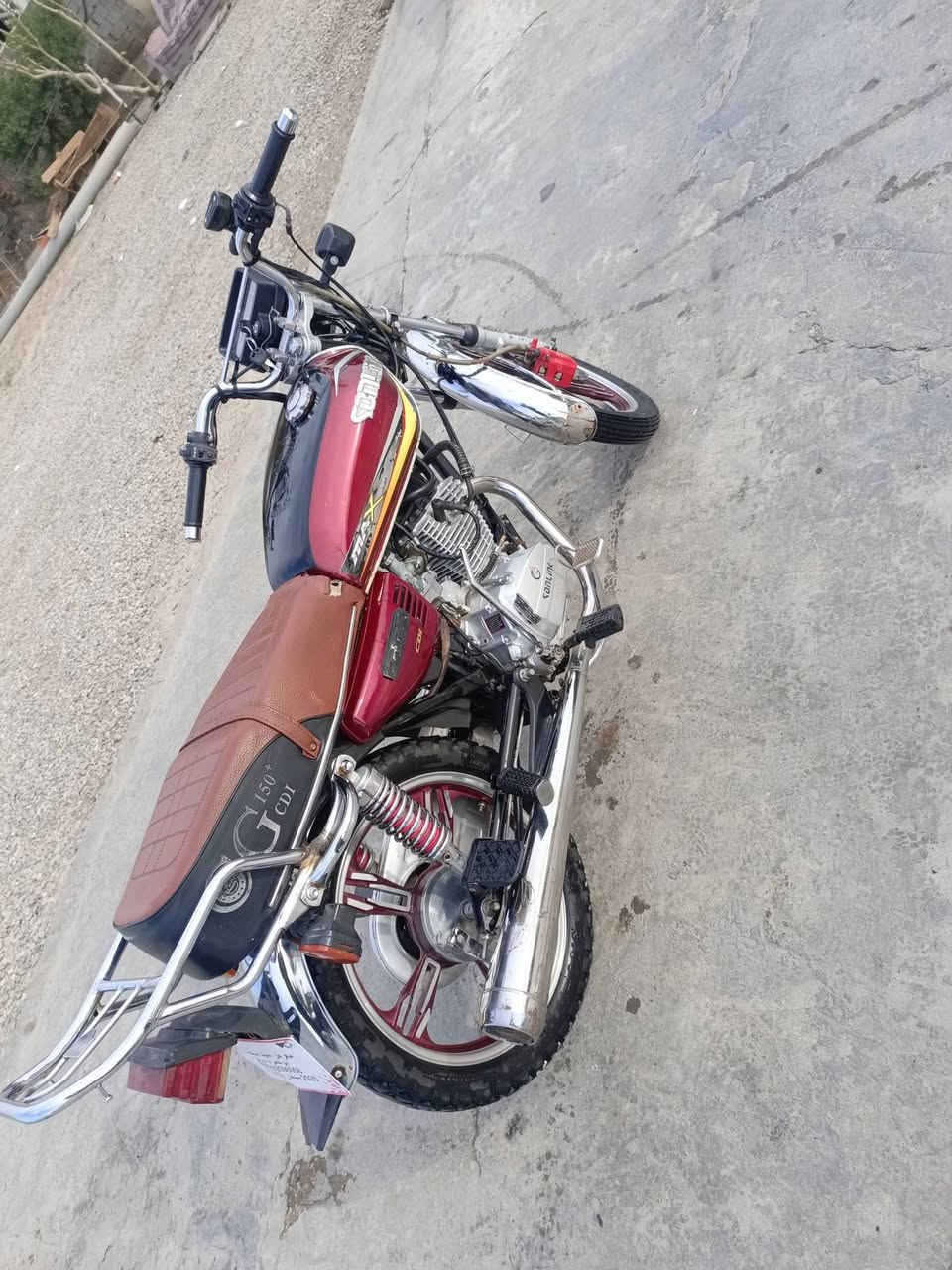 سلام عليكم دراجه سيفان موديل 2023 كامله ع كله عيب السعر 550 وبيها مجال ***********
