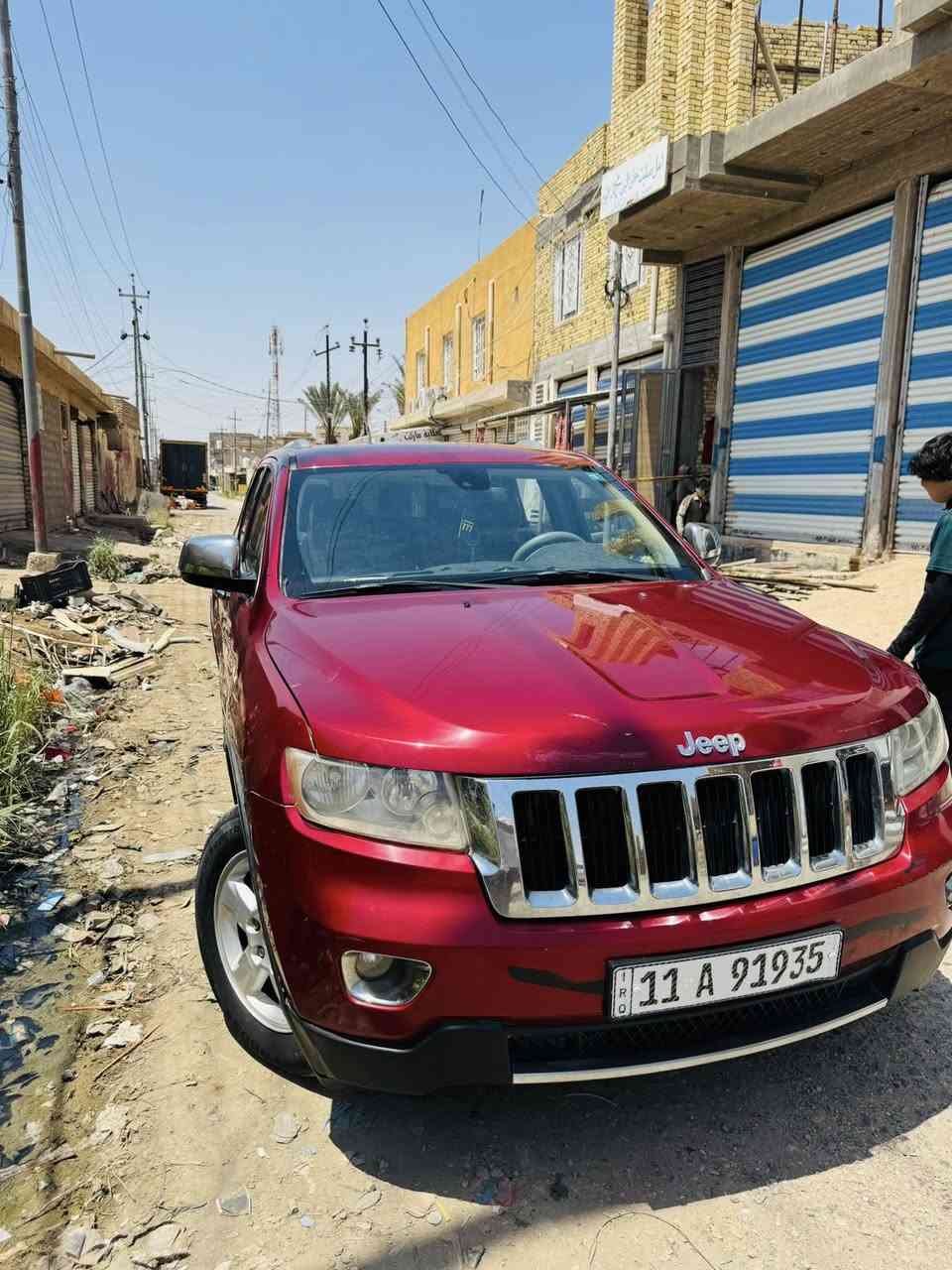 السلام عليكم 
جيب لاريدو  شيروكي ٢٠١٢ مكينة ٦ سلندر وارد امريكي رقم بغداد الماني  الجاملغ الايمن والبنيد مفتوح السيارا مثل ما بل صور السعر 165وبيه مجال مكان ناصريه رفاعي التواصل ***********
