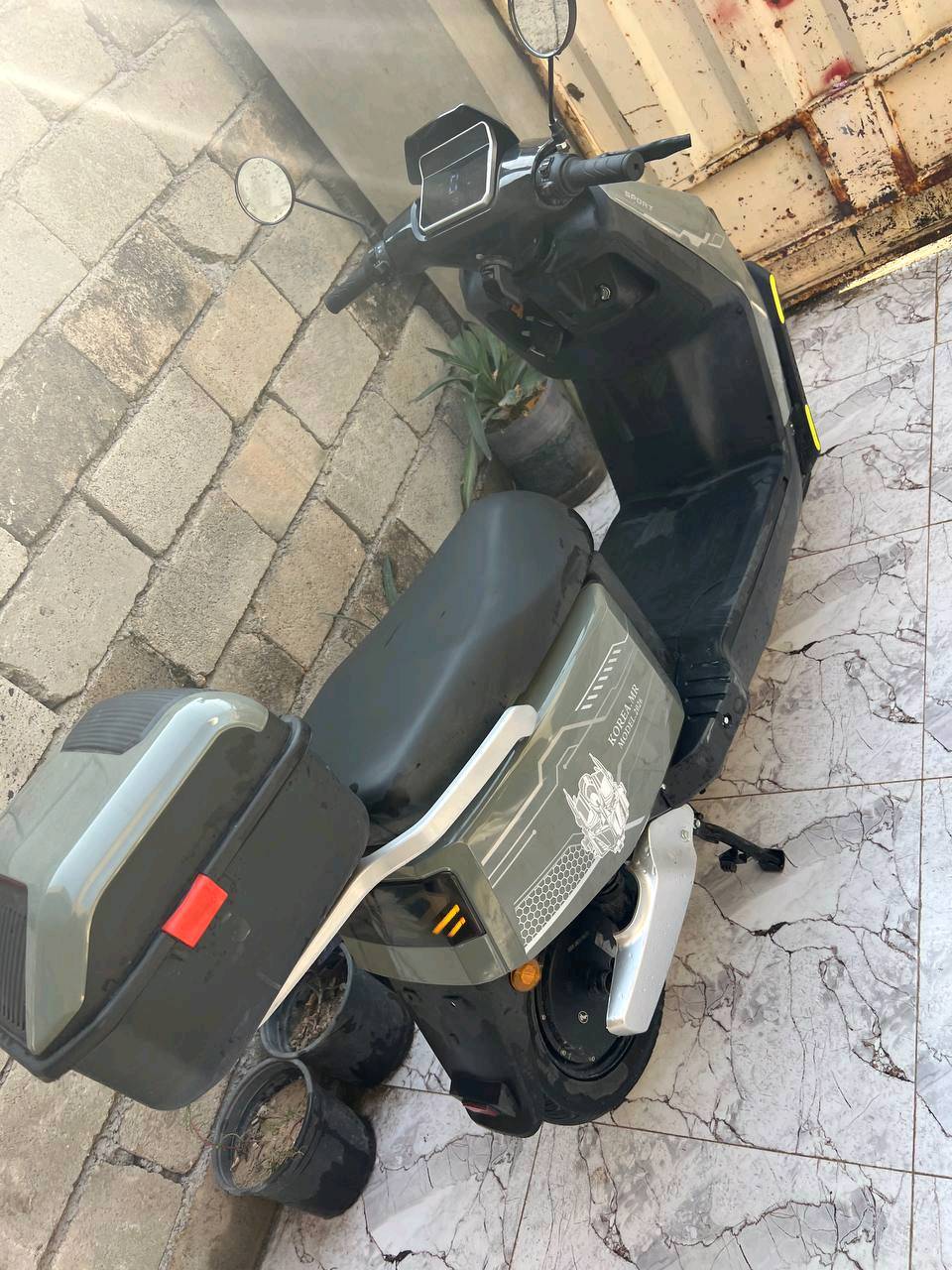 العنوان ديالى بعقوبه بهرز 
صارله يمي 3اشهر