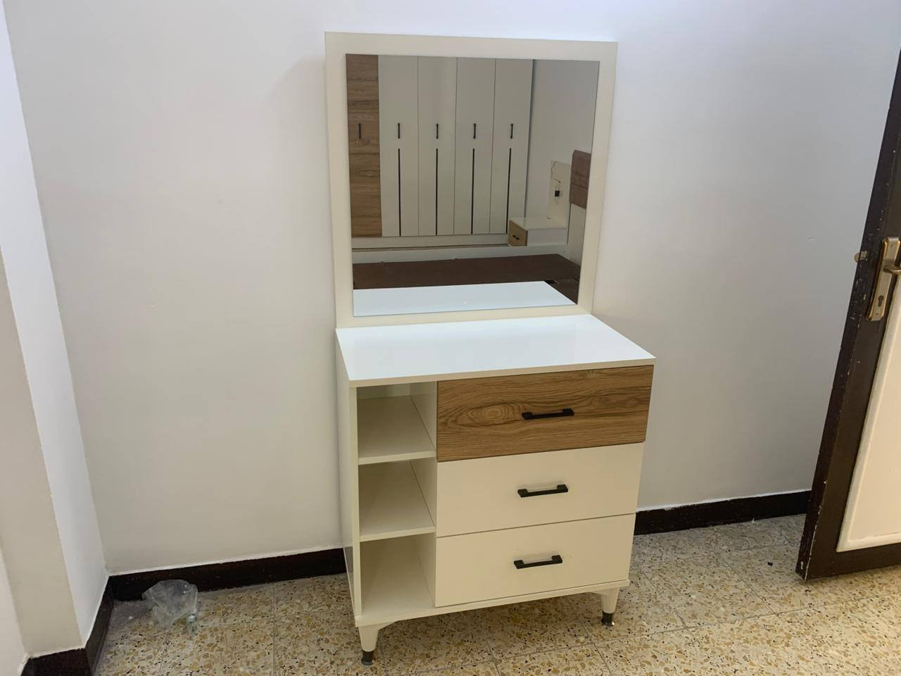 غࢪفه450بيها مجال بسيط الامين رجاء بس شرأي 🎀


**إذا كنت صاحب هذا الإعلان وتريد حذفه لأي سبب، رجاءا أرسل رسالة إلى الدعم الفني**