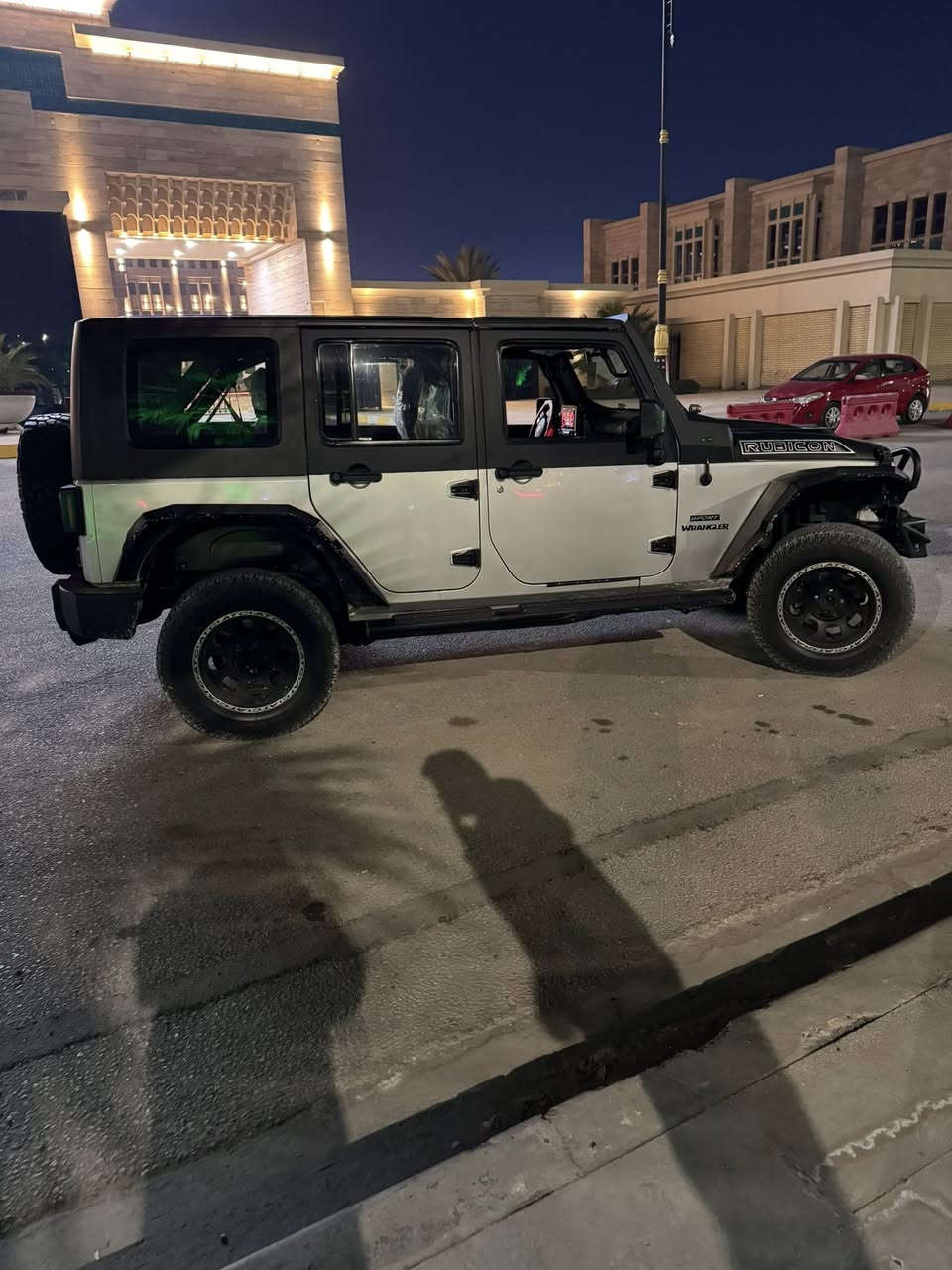 سيارة مال سفر وكشتات وثلوج اوجبال متعطل ابد بسعر كيا صول وين ربعك الكشاتة
رانكلر موديل 2007

فئه ربكون 
ممحرك 6 سلندر 3800
تزويد كامل

شباك فينوم

درع امامي جمجمه 

دفندرات جمجمه

دبلات بريميوم +لويات بريميوم

تايرات جبلية+ ويلات ربكون سعرهن 2000$

حجم الويل 17

مرفعة 8.5 انش

بلوجكترات موزعة

شوتة برمائية

بنيد محدث ربكون

مازده 24 عدسة ثنينهن

داخل احمر كشنات ربكون
 
شاشه اندر ويد 

تدعم كاربلي

تحكمات ستيرن

ماشية 145قابلة للزيادة

حادث من جاملغ الخلفي شبر  وباب 

مكينه اوكير جدد سالي سبع تشهر شادهن سياره كلها مزوده 
اونصبتها اتخبل احله من الصور

و ماكو هيج سعر بهيج نظافه
#سعر ١٣٧_ورقة 

اوبيها مجال حك الجيه 

0778 253 3620

متواجد واتس

بيع ول مراوس حسب القناعه ❤️
عنوان كربلاء حي عباس
