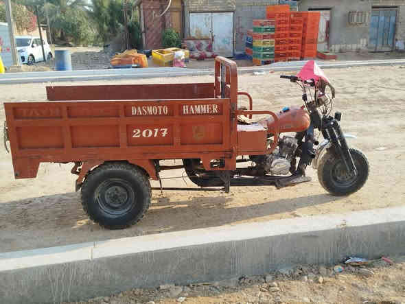 السلام عليكم ستوته همر للبيع اوراق 2017 محرك مامفتوح توه شاده سعر مليون و400وبيها مجال مكاني بني منصور رقم واساب ***********
