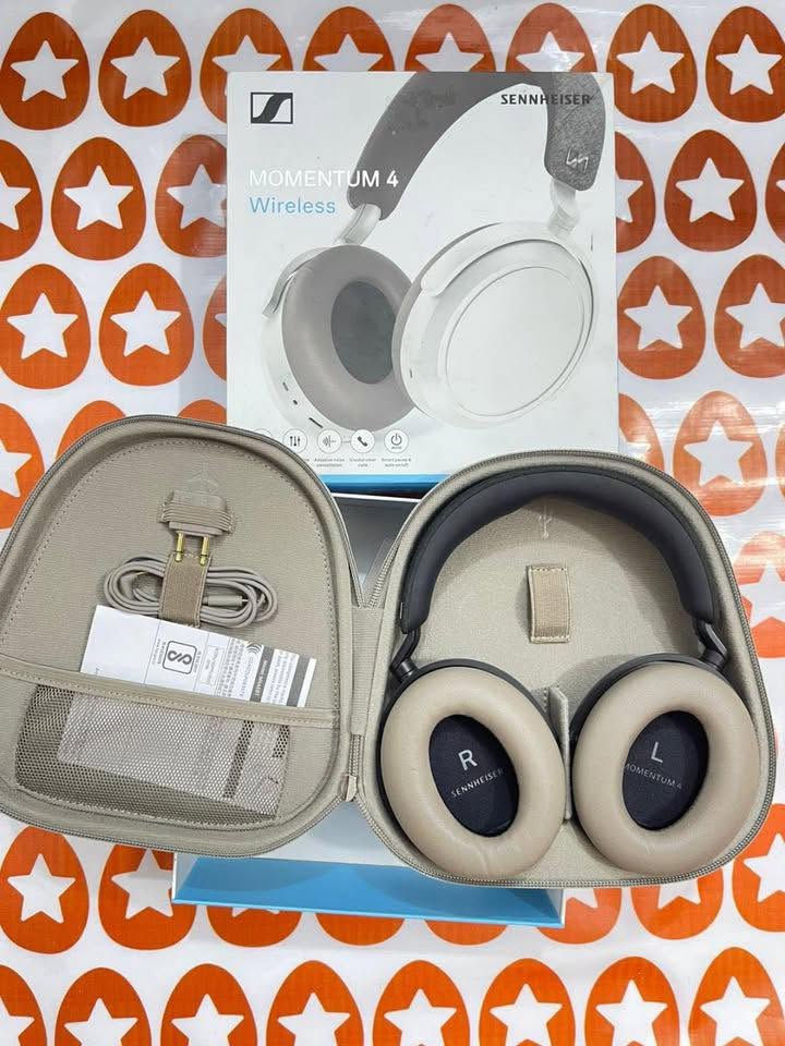 من رخصة الادمن.

السلام عليكم 🌹

للبيع سماعة Sennheiser Momentum 4
أخذتها من دجاجة بـ 350، البارحة وصلتني واستعملتها مرة وحدة فقط لغرض الفحص، Open Box بحالة الجديد.

أبيعها بـ 300 ألف، مجال على كد الجيه.

للمعلومة هذا اللون نادر، وسعرها مع الشحن يوصل تقريباً 480 ألف.

مكاني بغداد الوزيرية ما عندي توصيل، تجي تفحصها بنفسك وتشرب چاي وإذا عجبتك تاخذها 🌹🌹.


**إذا كنت صاحب هذا الإعلان وتريد حذفه لأي سبب، رجاءا أرسل رسالة إلى الدعم الفني**