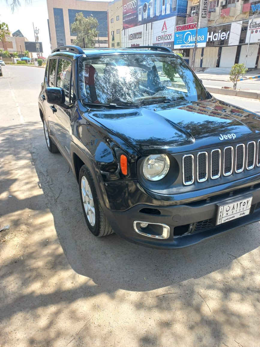 السلام عليكم 🌹
للبيع سيارة جيب رينيجيد (Jeep Renegade)  

رقم بغداد — الاستخدام جامعي وخفيف فقط

🔴 المواصفات:

• فئة Latitude  

• موديل 2019  

• بصمة تشغيل  

• سايد بريك بصمة  

• تحكم ستيرن (ستيرن ملتي)  

• شاشة + بلوتوث + USB  

• كاميرا خلفية  

• كروز كنترول  

• سنسرات  

• تكييف ممتاز (ثلج)  

• زجاج كهرباء + مرايا كهرباء  

• محرك اقتصادي وقوي  

• ماشية 46 ألف كم فقط

🔴 الحالة:

الضرر فقط جامغ (أضرار خفيفة) وصور الحادث مرفقة  

السيارة نظيفة جداً من الداخل والخارج

🔴 السعر المطلوب: 13,500 دولار  

قابل للتفاوض بالمعقول عند المعاينة

📞 رقم الهاتف: 0774443059  

📍 المكان: بغداد / الكرادة

ملاحظة: الرجاء الاتصال فقط 🌹


**إذا كنت صاحب هذا الإعلان وتريد حذفه لأي سبب، رجاءا أرسل رسالة إلى الدعم الفني**