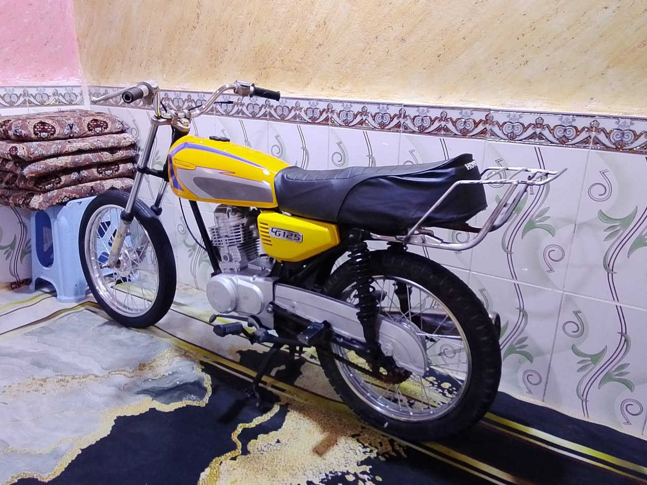 السلام عليكم دراجه ادوات مقفوله سعر 350 عنوان بصره ***********
