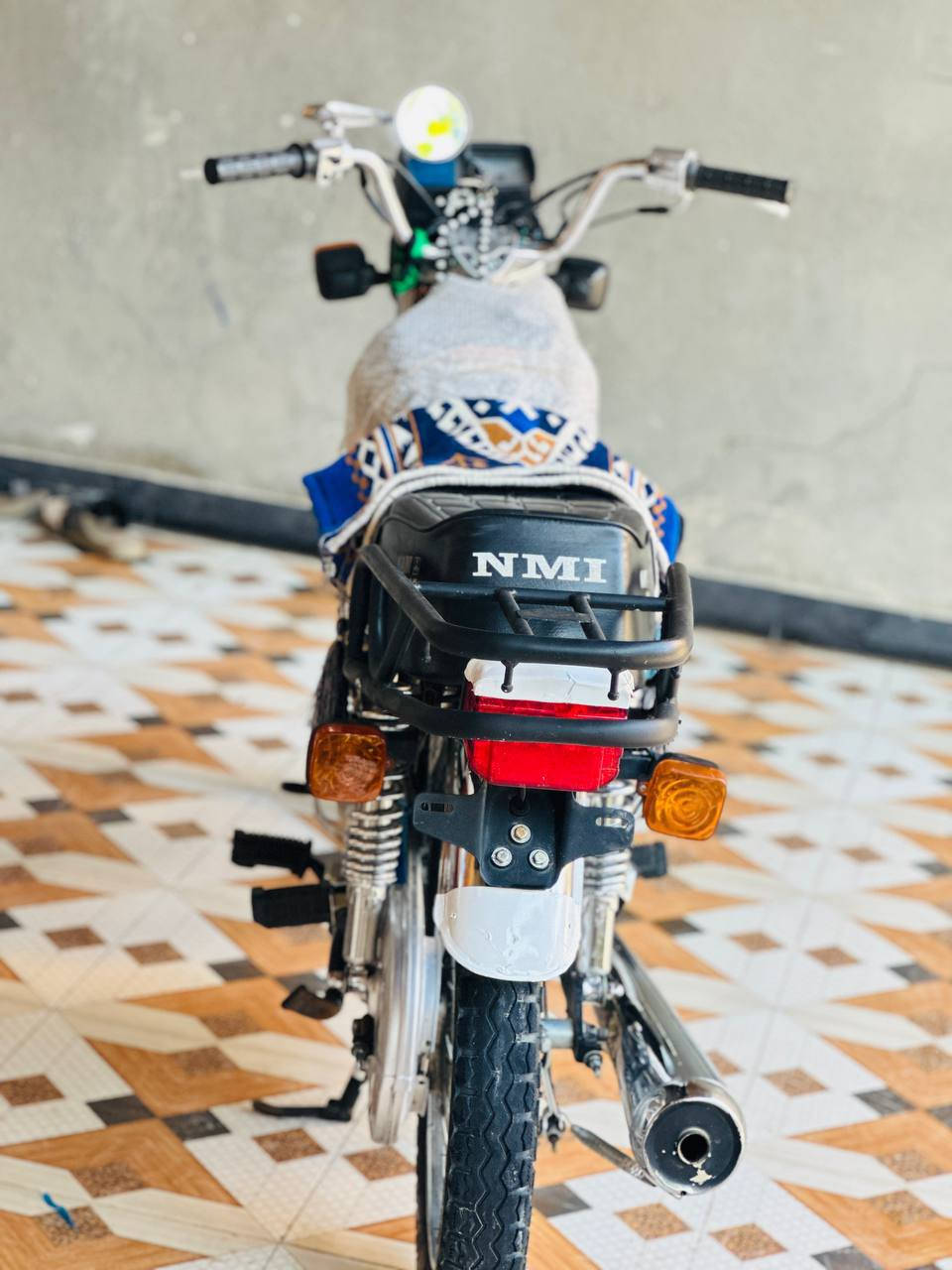 سلام عليكم 
إيراني اصلي 
23
دراجه شوف عينك 
اوراق 
سعر خاص 
رقمي***********
مكاني نجف ابوصخير
