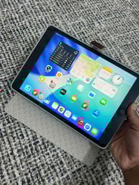 ايباد ٩ • ٦٤ جيجا • بحالة الوكالة