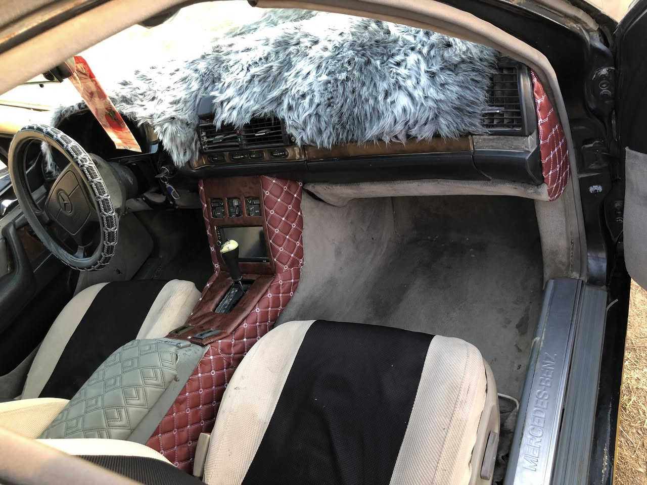 مارسدس  موديل 92 رقم دولي وكاله عامه ب اسمي مكينه محوره 3تالف تخم تاير كهربائيات كله شغاله غرفه حلوه مكفوله كص ونقل سعر 38وبيه مجال ناصريه الغراف ال سهلان ***********
