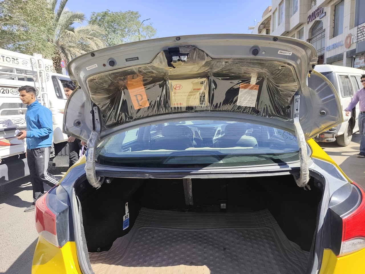 النترا موديل 2015 أمريكي
حادثها بنيد مبدل وبيها مكانات صبغ 

حداديه جديده تبريد تدفئه شغالات 

مكاني بابل/الحله... رقم بغداد الماني بسمي

 مامتوجد فيس هاذه رقمي 

***********

 السعر 107وبيها مجال حك جيتك
