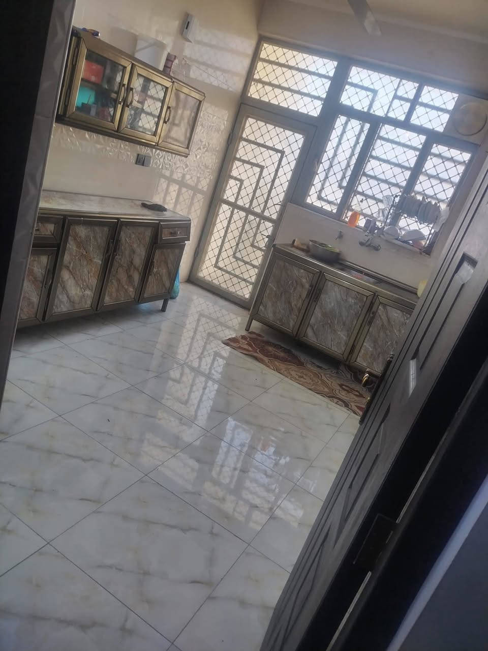 سلام عليكم دار اليجار مساحه 220م ال3غرف منام بيت جديد وجاهز، الموقع الدورة نحيت هوررجب
مكتب الدليمي التتطوير العقاري 
***********
سلام عليكم دار اليجار مساحه 220م ال3غرف منام بيت جديد وجاهز، الموقع الدورة نحيت هوررجب
