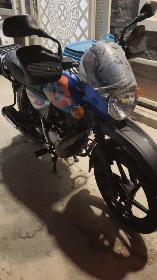 السلام عليكم بوكسر 22 للبيع مجفته شركه رقم بغداد باسمي تحويل ثاني يوم كامله مناقصهه شي مجفته شركه السعر مليونين وبيهه مجال مكاني بغداد العامريه 
الهاتف:***********
