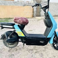 دراجة شحن • مقاس ١٤ • بطاريات جديدة