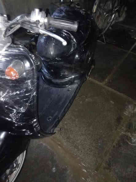 سلام عليكم دراجة كلاسيك عبد الحليم للبيع الدراجة طافية ما اعرف شبيهة ابيع علة حطتهة طافية السعر 125وبيهة مجال كهربائياته كاملة اشاير لايت كامل مكان بغداد العبيدي ***********
