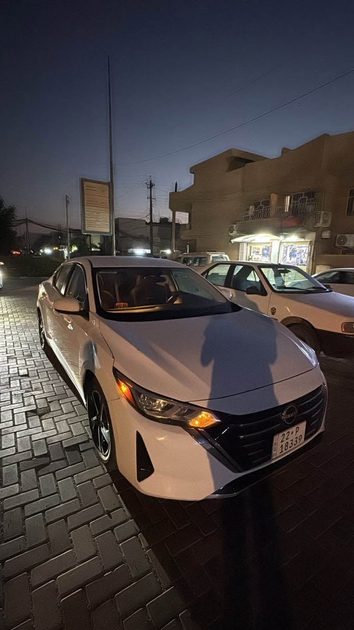 Nissan sentra 2024 sv 
سنترا 24 اس في فول لعد الفتحة 
سيارة بيه قطعتين و نص صبغ 
بدون دواخل 
سيارة ايرباك ستيرن تاگ 
ماشية 27 الف مايل 
ويا مكان تعديل 
سعر سيارة 135 ورقة مجال 
واتساب *********** أربيل, العراق
